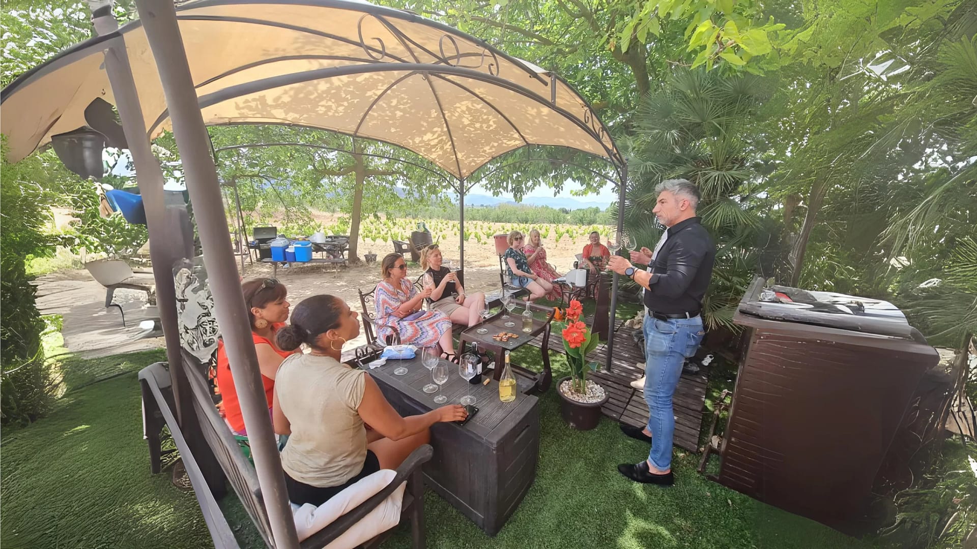 terraza con gente terraza con gente